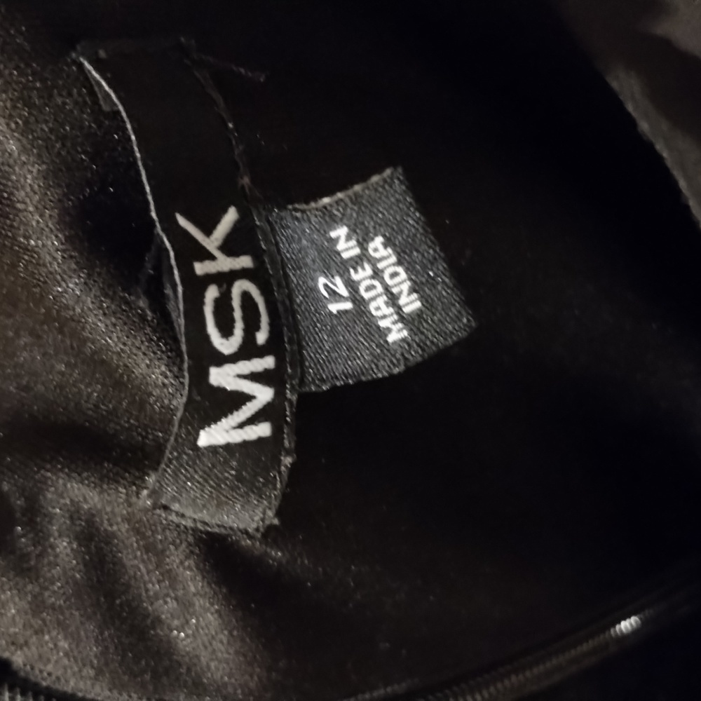MSK DRESS - Picture 4 of 8